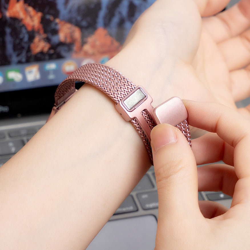 Iwatch Metal Wheat Ear Titanium Magnetic Strap: Helping Friends and Family Members with Alzheimer's Disease